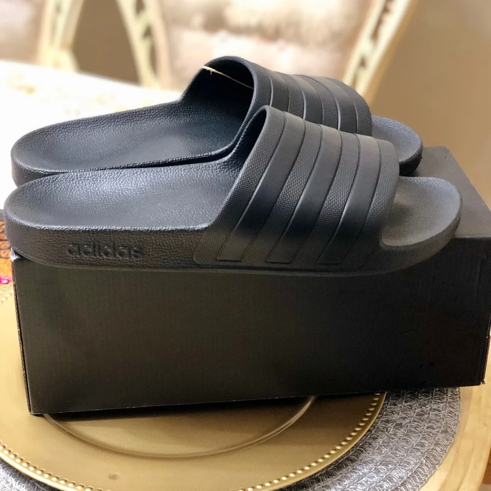 Adidas Adilette Aqua slides Black size 12